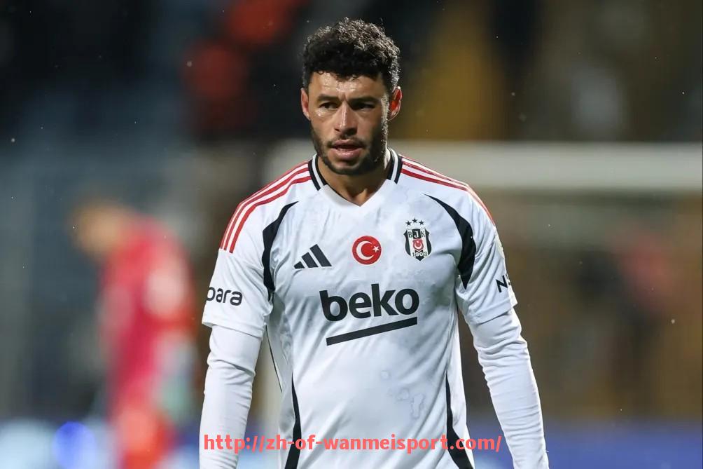 完美体育app-世俱杯历届比赛进球分布详细解析与趋势对比