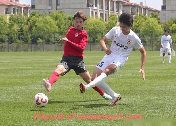 完美体育app-世俱杯VAR裁判争议引发规则和技术讨论